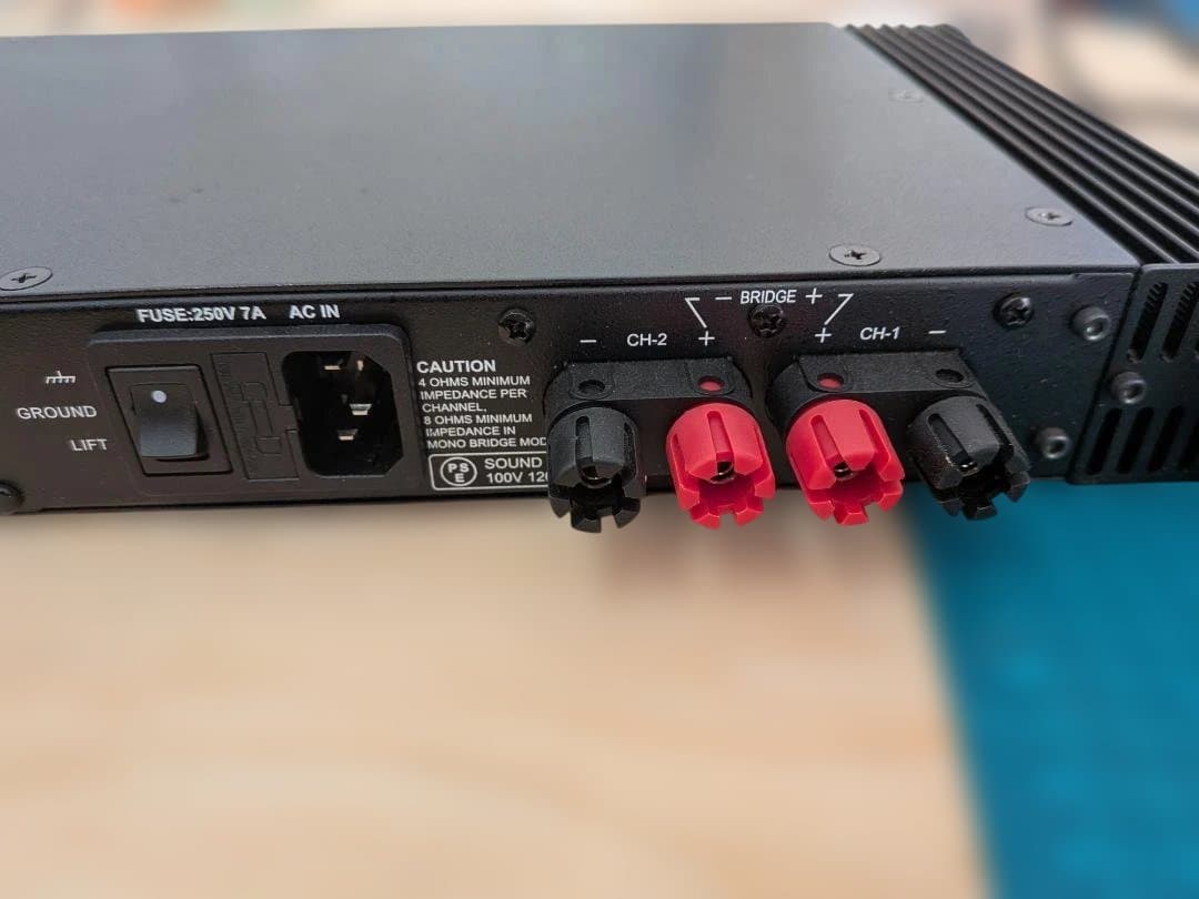 CLASSIC PRO クラシックプロ パワーアンプ CP400