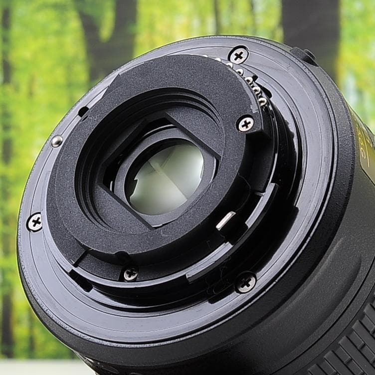 ショット数1505枚！スマホ転送機能付☆Nikon D5600☆シリーズ最新