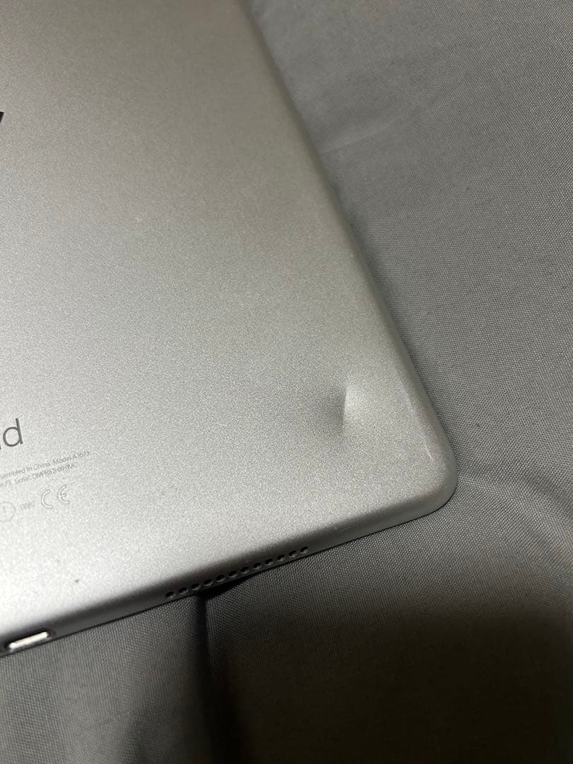 Apple iPad 本体 シルバー