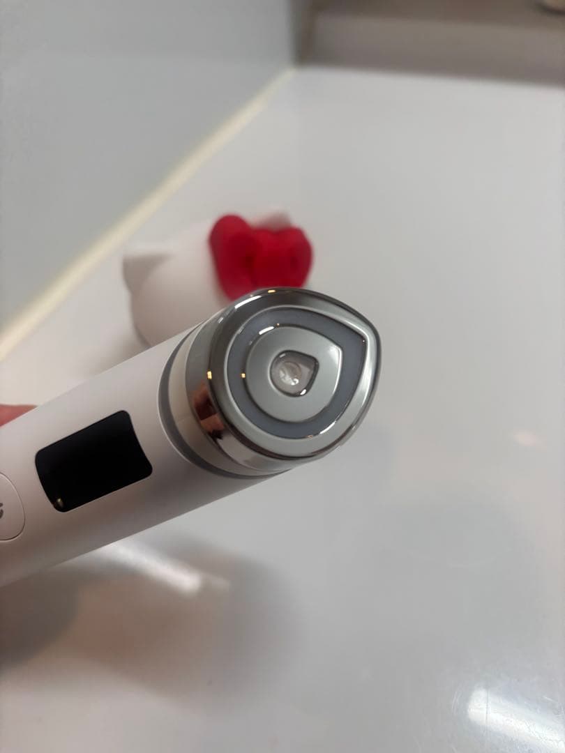 BOOSTAR PRO ハローキティー【medicube】