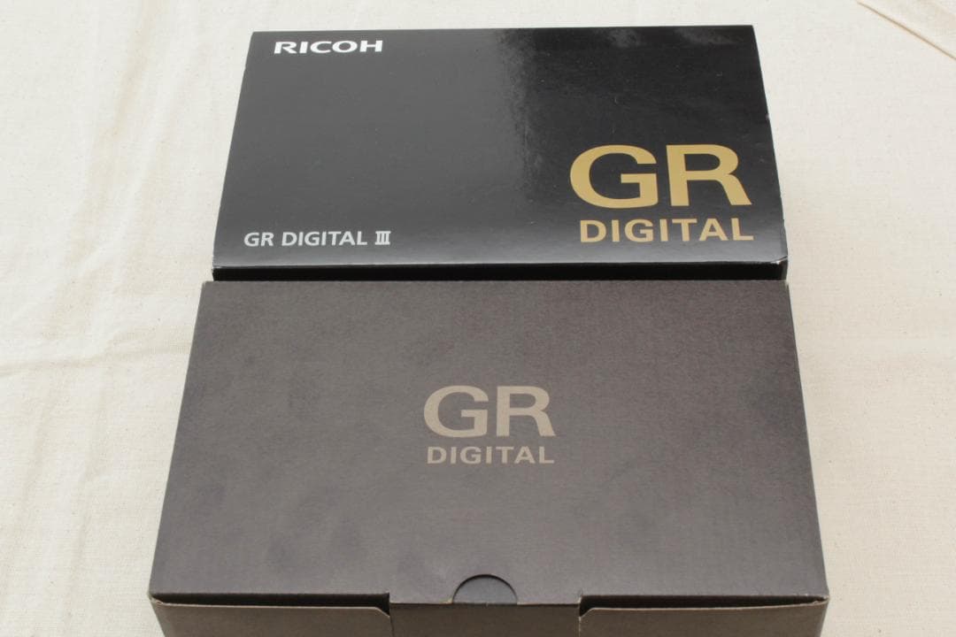 ノブ！RICOH GR DIGITAL III　デジカメ