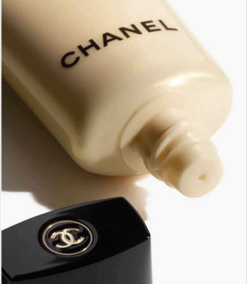 シャネル サブリマージュ ラ プロテクシオン UV 50　新品未開封