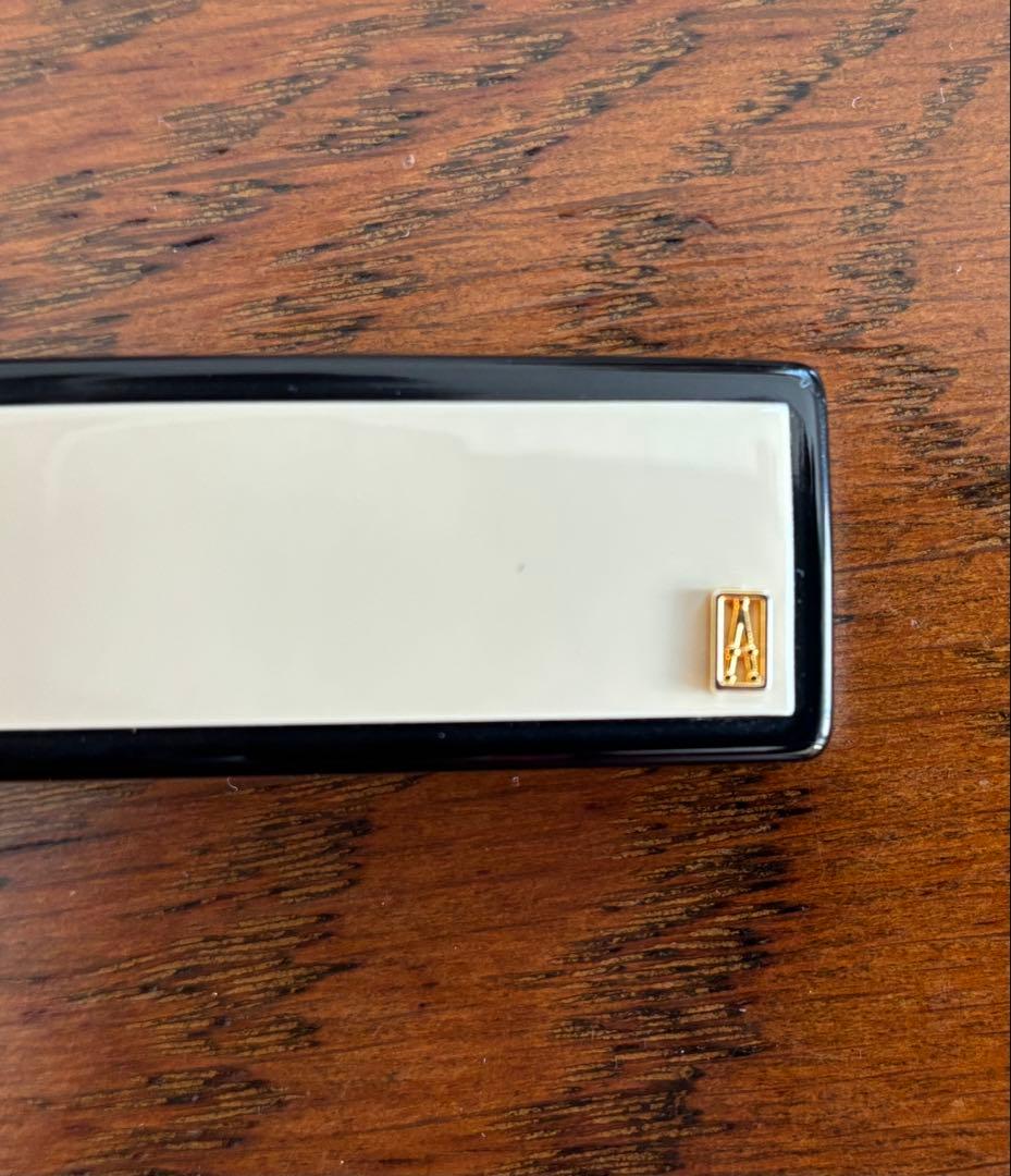 Alexandre de paris アレクサンドルドゥパリ　クリップとバレッタ