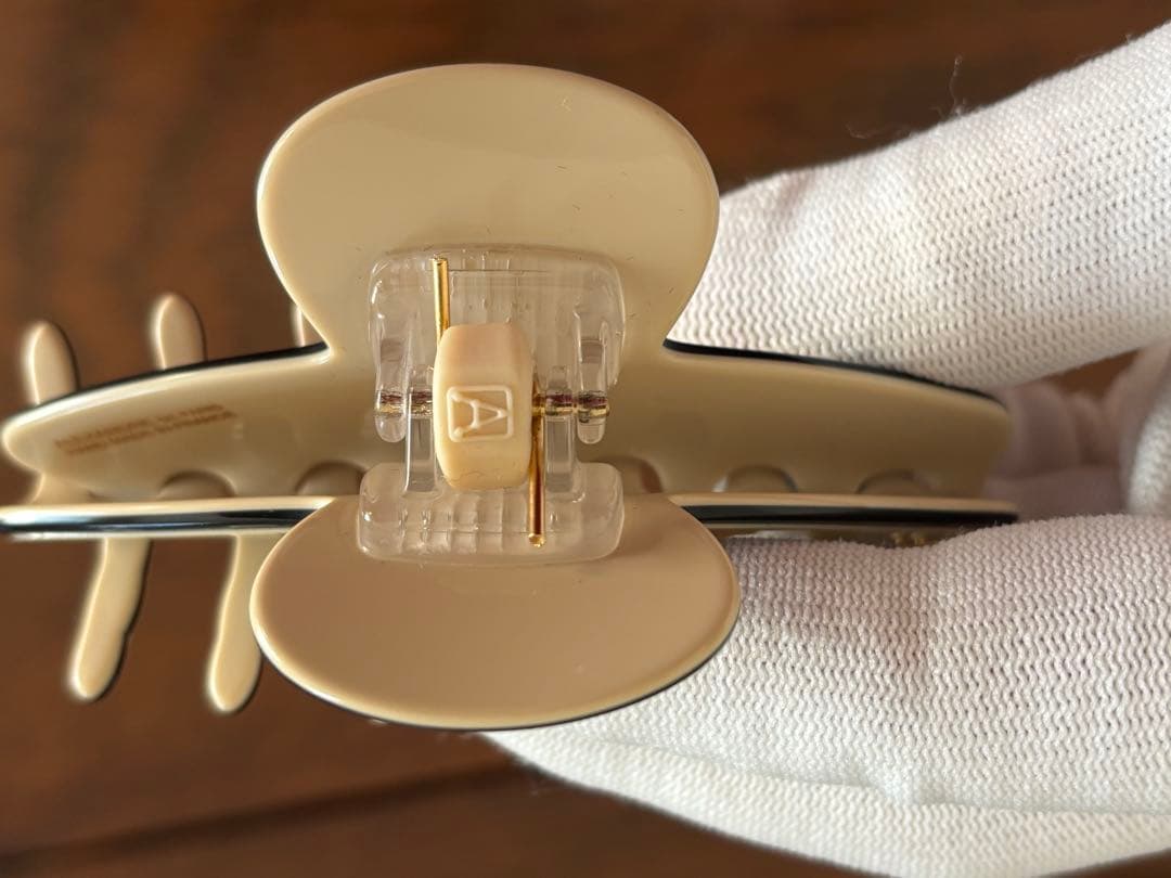 Alexandre de paris アレクサンドルドゥパリ　クリップとバレッタ