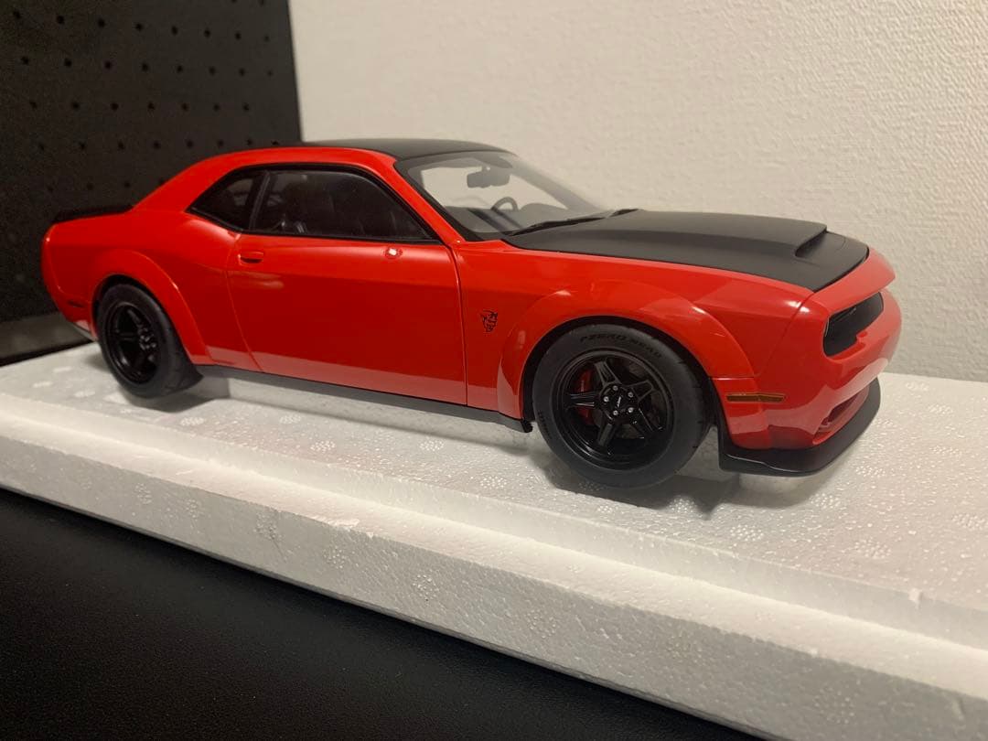 1/18 AUTOart ダッジ チャレンジャー SRT デーモン ※ミラー外れ