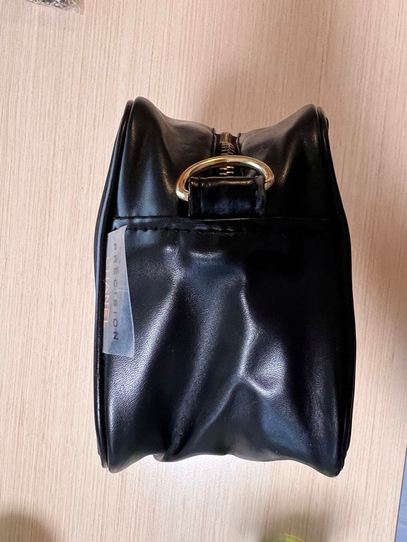 CHANEL ノベルティショルダー　ナイロン