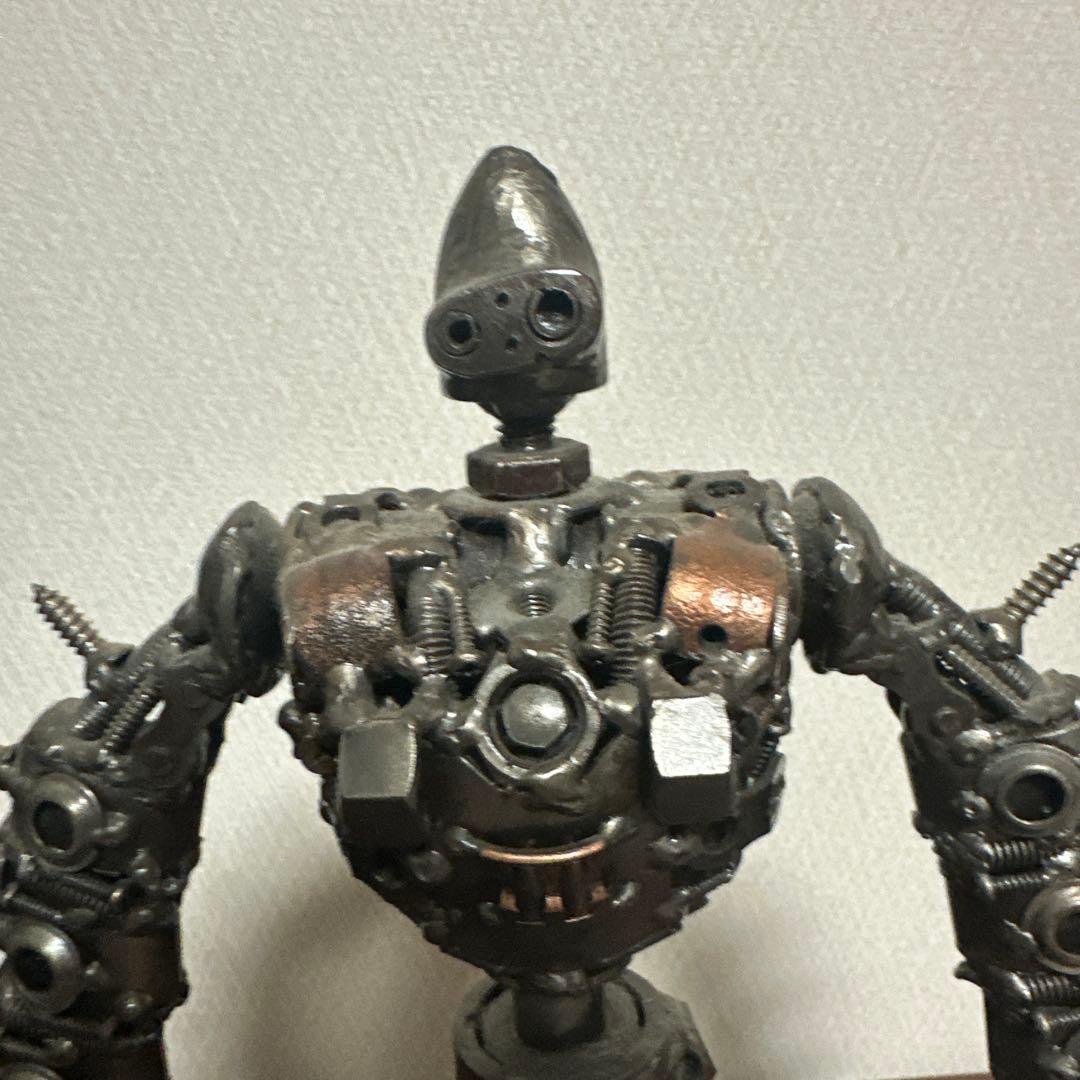 廃材アート　天空の城　ラピュタ　ロボット兵　メタルアート