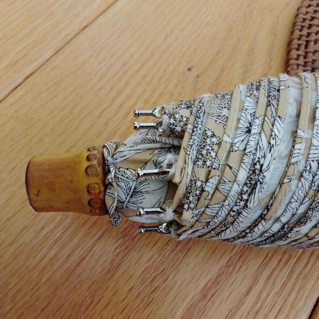 花柄折りたたみ傘 竹製ハンドル　リバティ