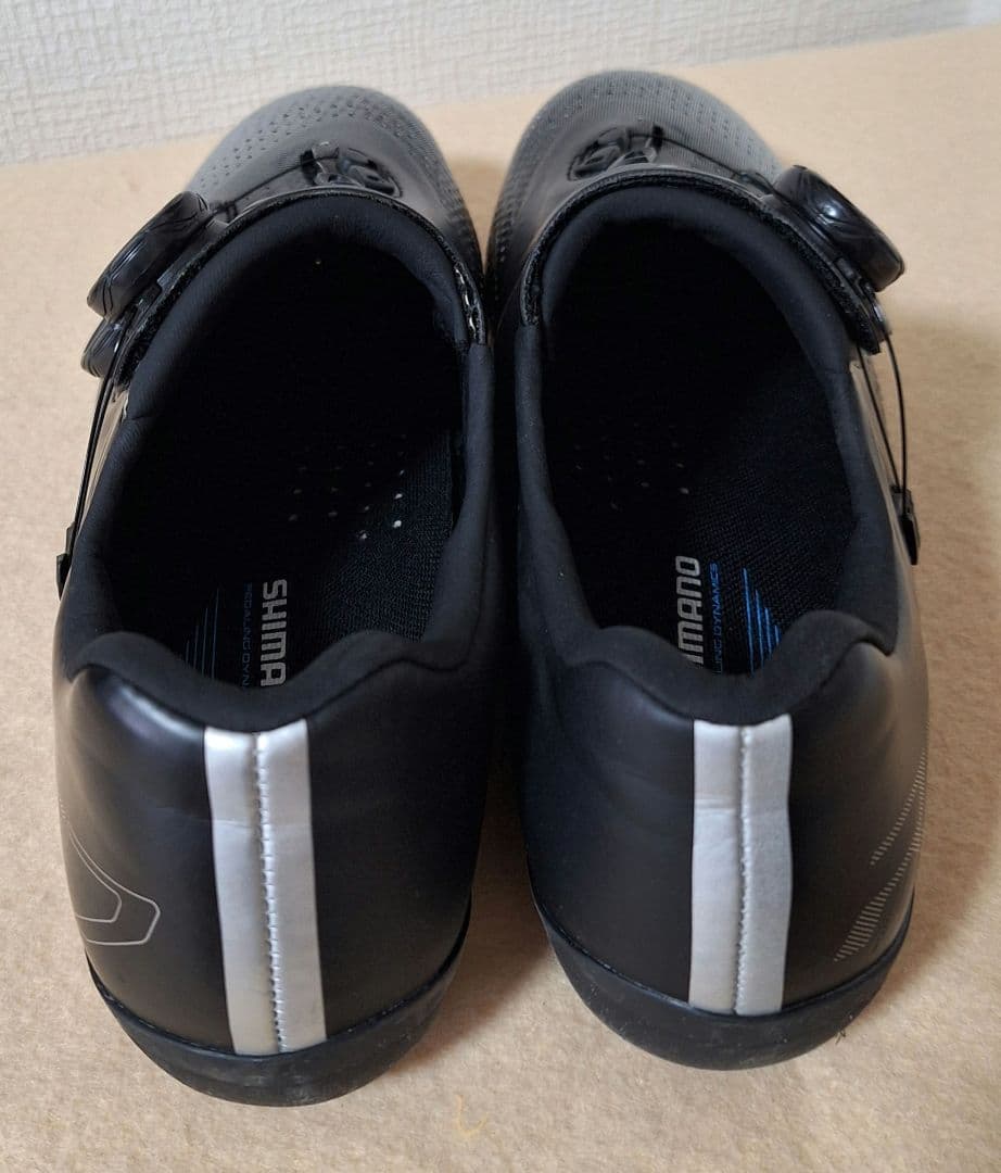 シマノ ビンディングシューズ RC7 SH-RC702 ブラック 42サイズ