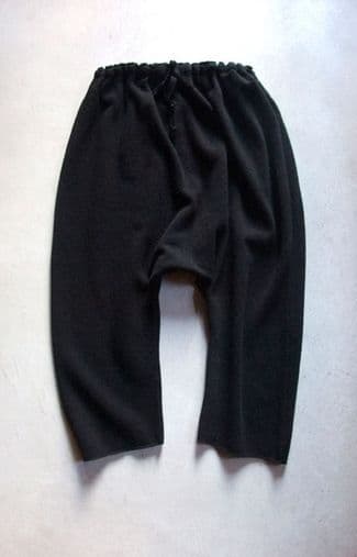 オールドマンズテーラー 柔らかウールサルエルパンツ