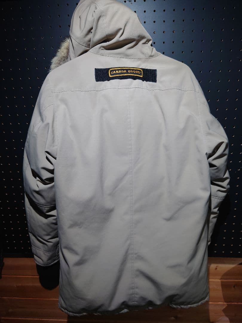 カナダグース名作「シャトーパーカ」Mサイズ