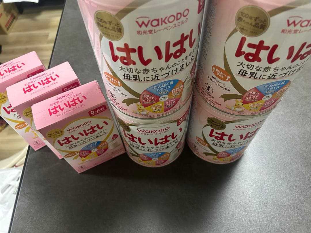 WAKODO はいはい 800g 粉ミルク
