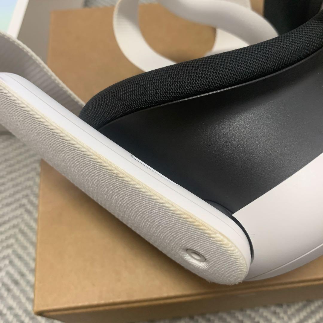  Quest 3 128GB VRヘッドセットとコントローラー
