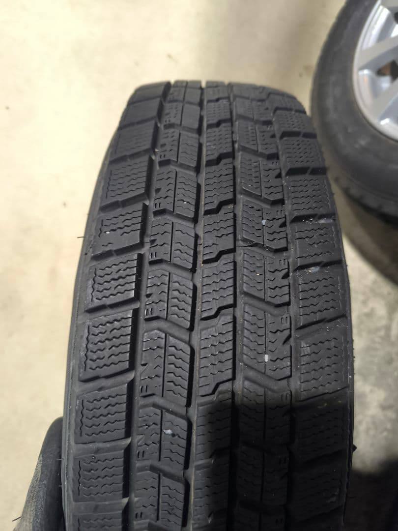 ［バリ溝]165/70R14ホイール付きスタッドレスタイヤ