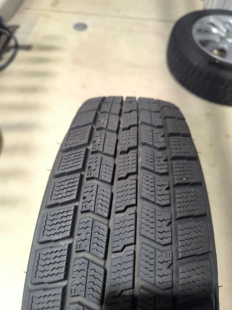 ［バリ溝]165/70R14ホイール付きスタッドレスタイヤ