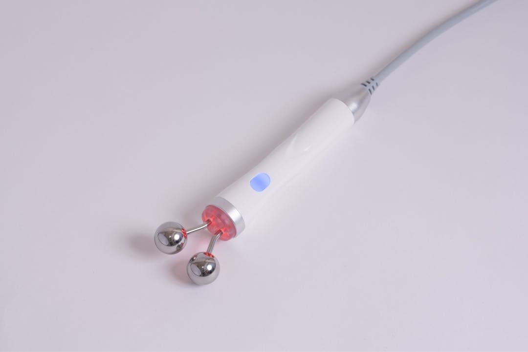 【最新美容機器！】ハイパーナイフ、キャビ、EMS、吸引、ニキビ治療など全身ケア！