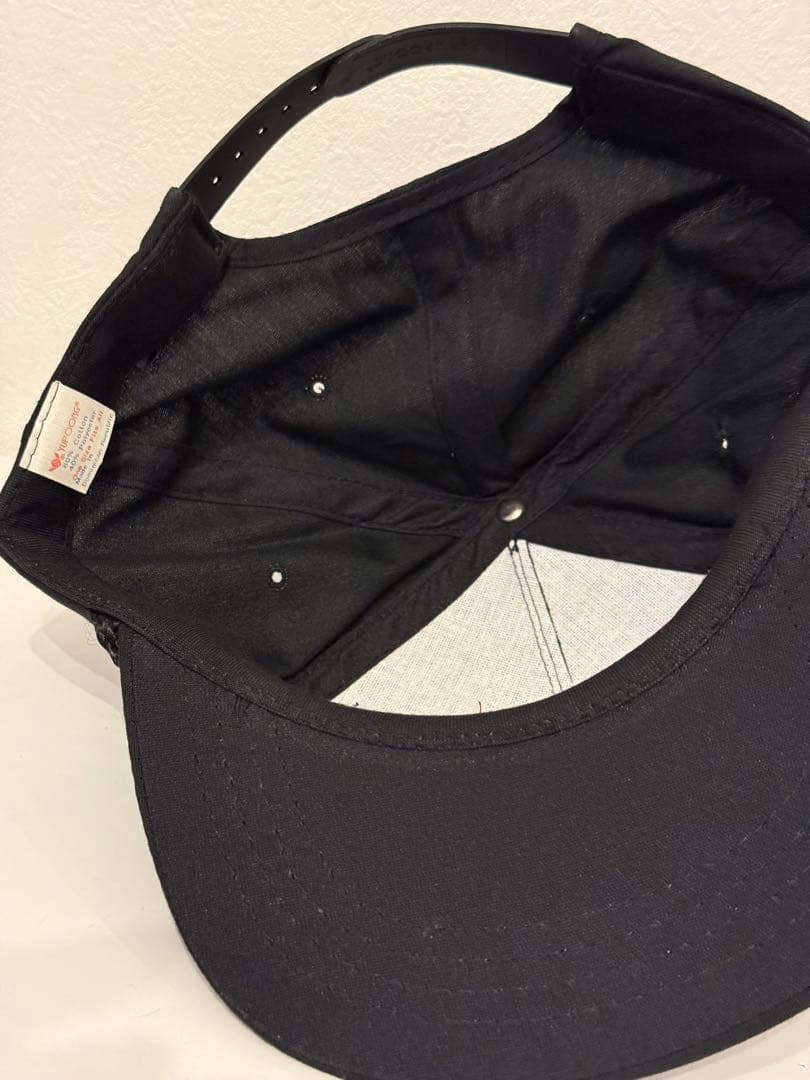 （激レア）Apple 刺繍 トラッカーキャップ ロープ付き