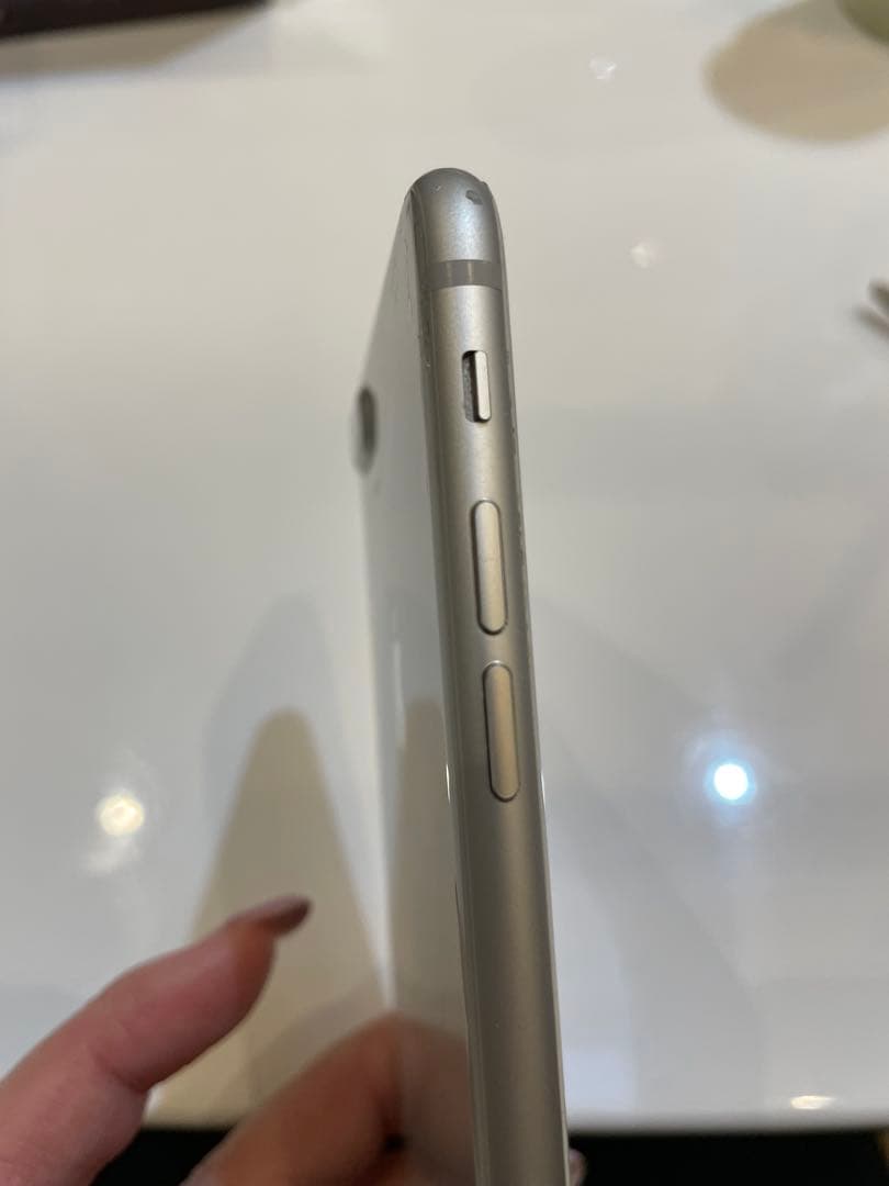 Apple iPhone 8 Plus シルバー MQ9L2J/A 64GB