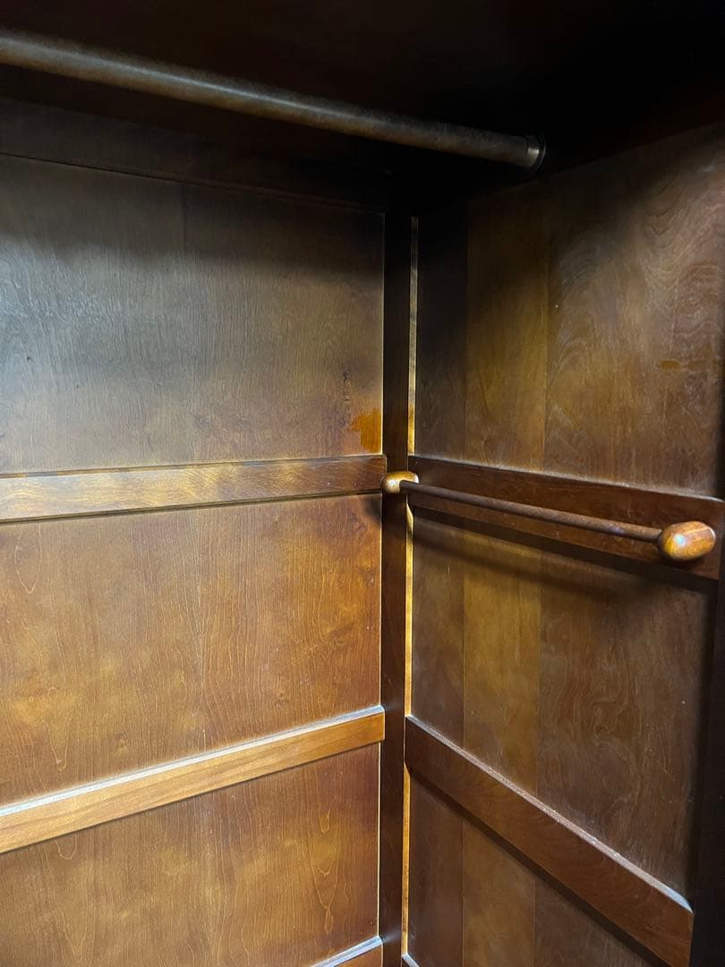 【北海道民芸家具】樺材ワードローブ｜無垢材の重厚感・収納家具