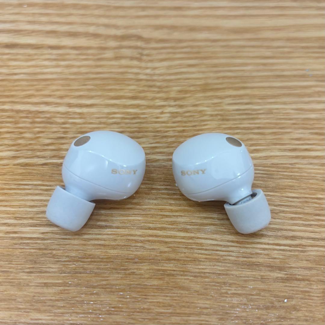 WF-1000XM5 プラチナシルバー/白