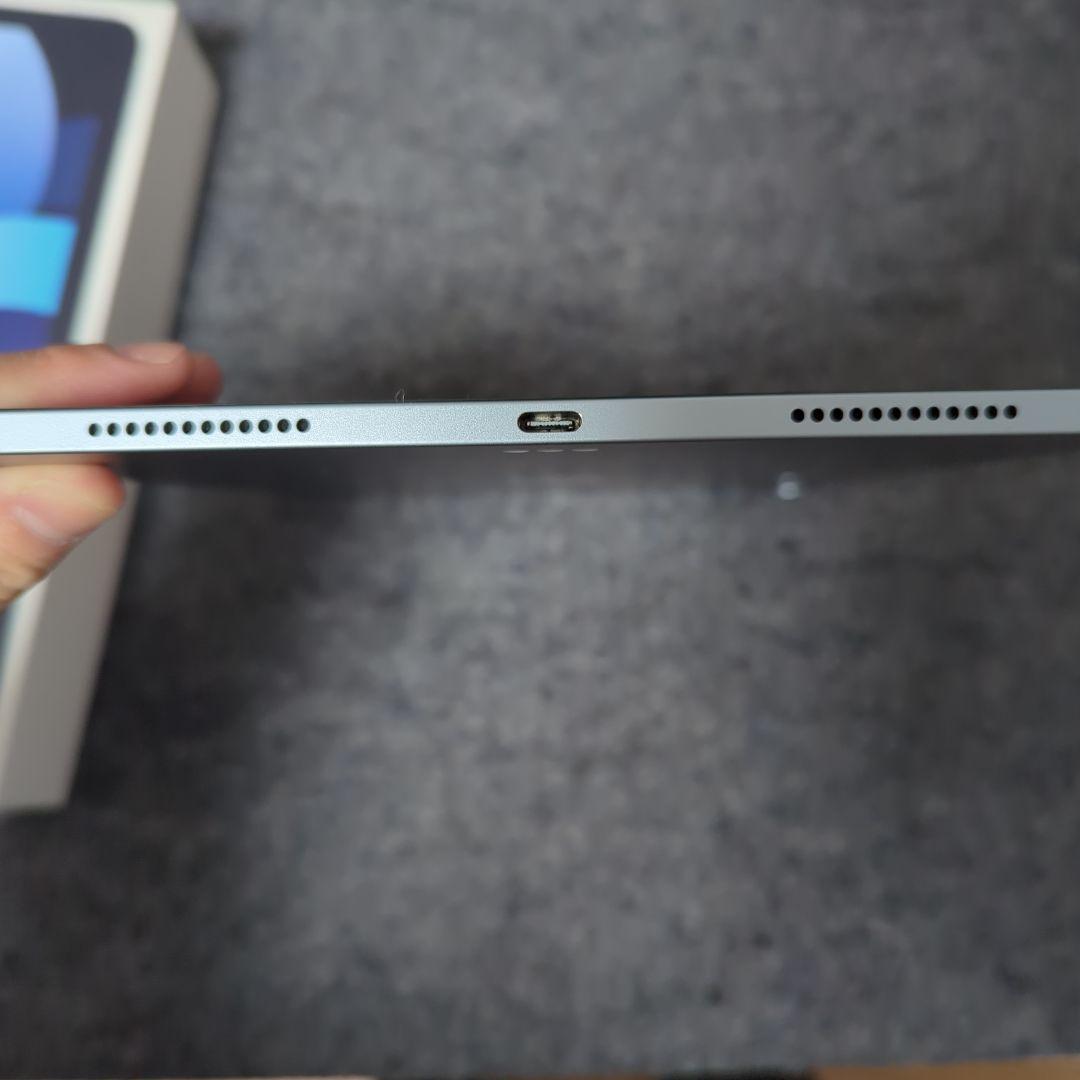 iPad Air 第4世代 Wi-Fi スカイブルー 64GB 純正ケース付