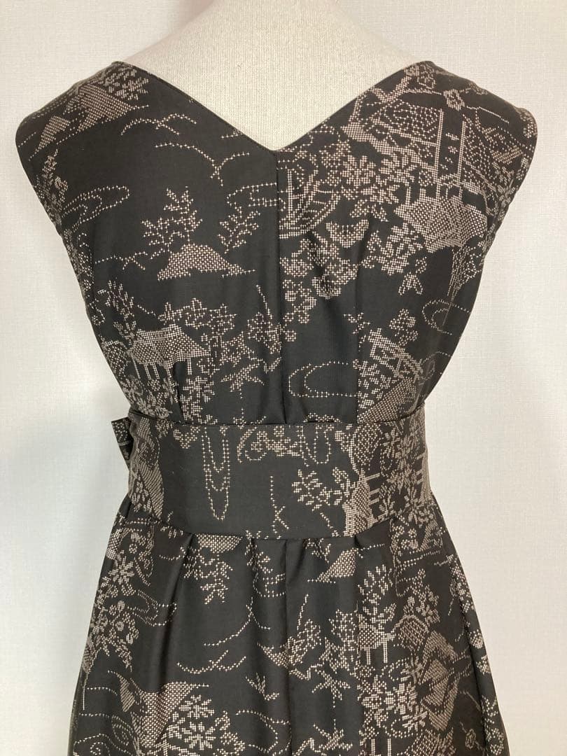 着物リメイク　大島紬ロングフレアワンピース（後ろVネック）着丈122㎝