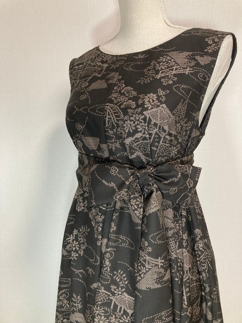 着物リメイク　大島紬ロングフレアワンピース（後ろVネック）着丈122㎝