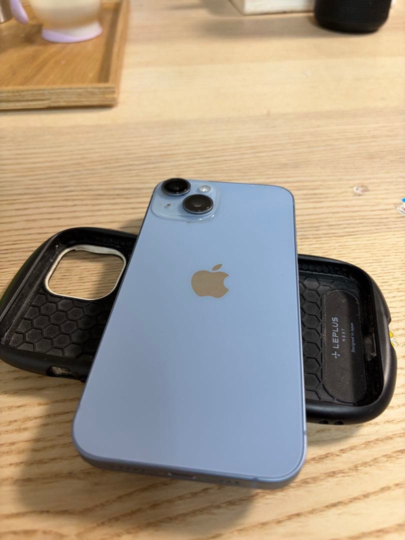 SIMフリー Apple 初期化済みiPhone 14 512gb青 ケース付き