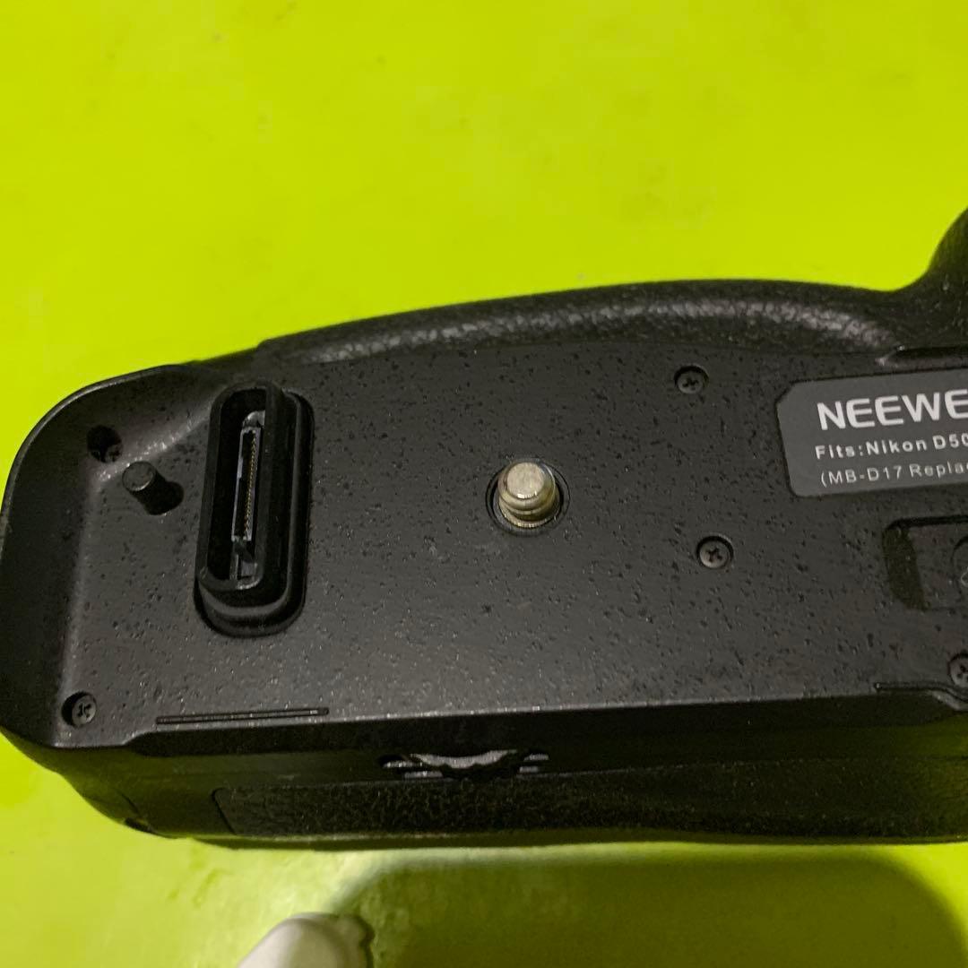 NEEWERニコンD500バッテリーグリップ