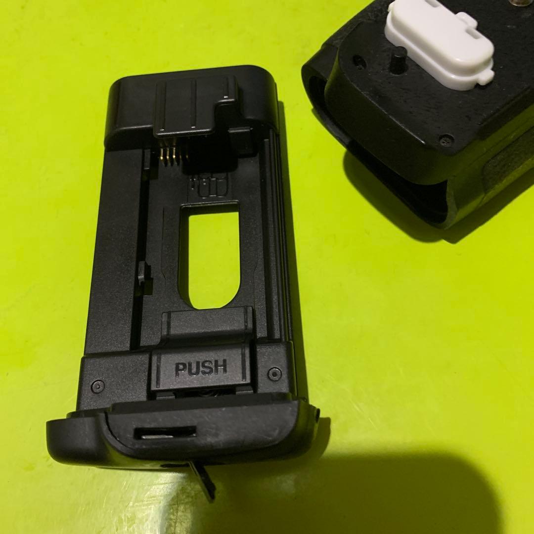 NEEWERニコンD500バッテリーグリップ