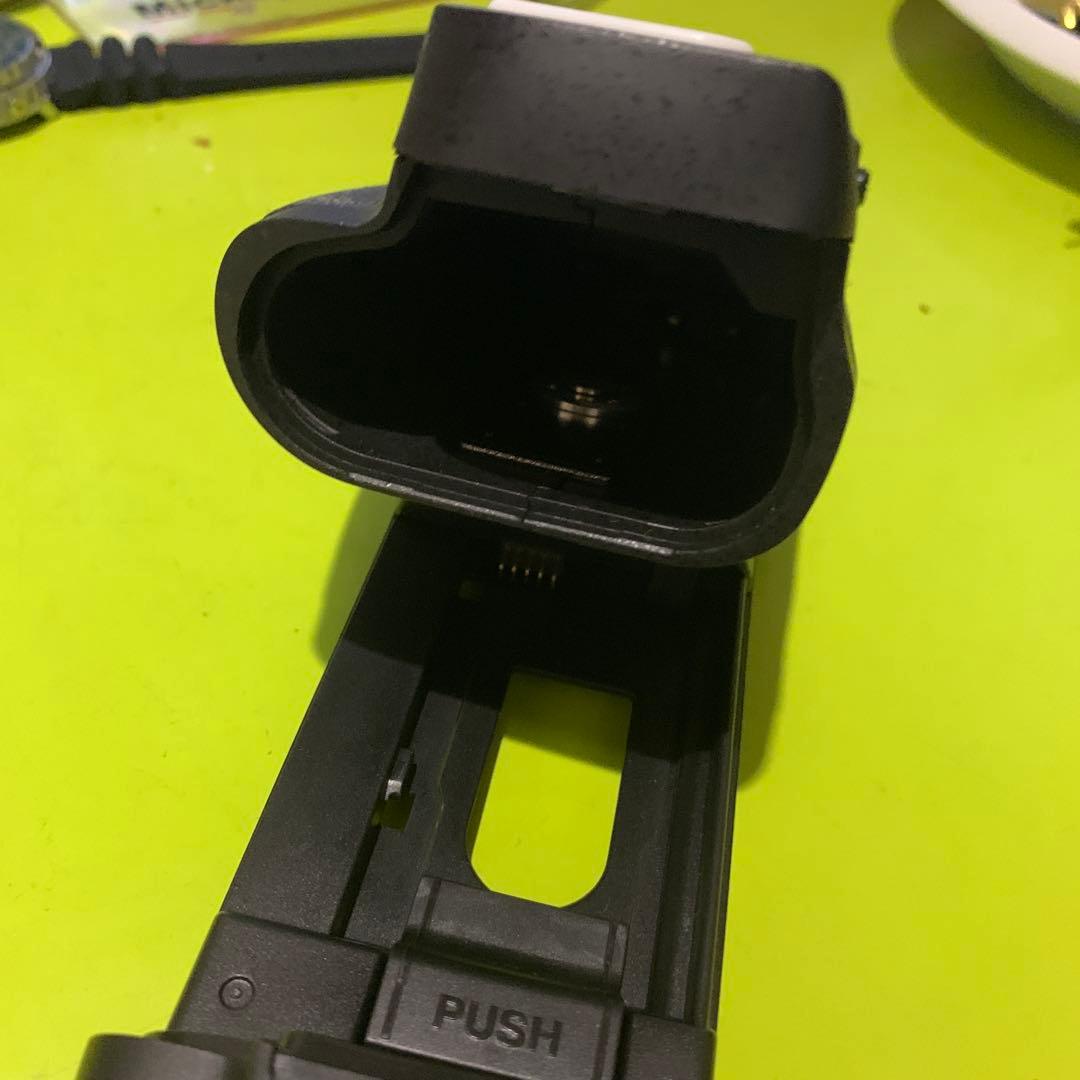 NEEWERニコンD500バッテリーグリップ