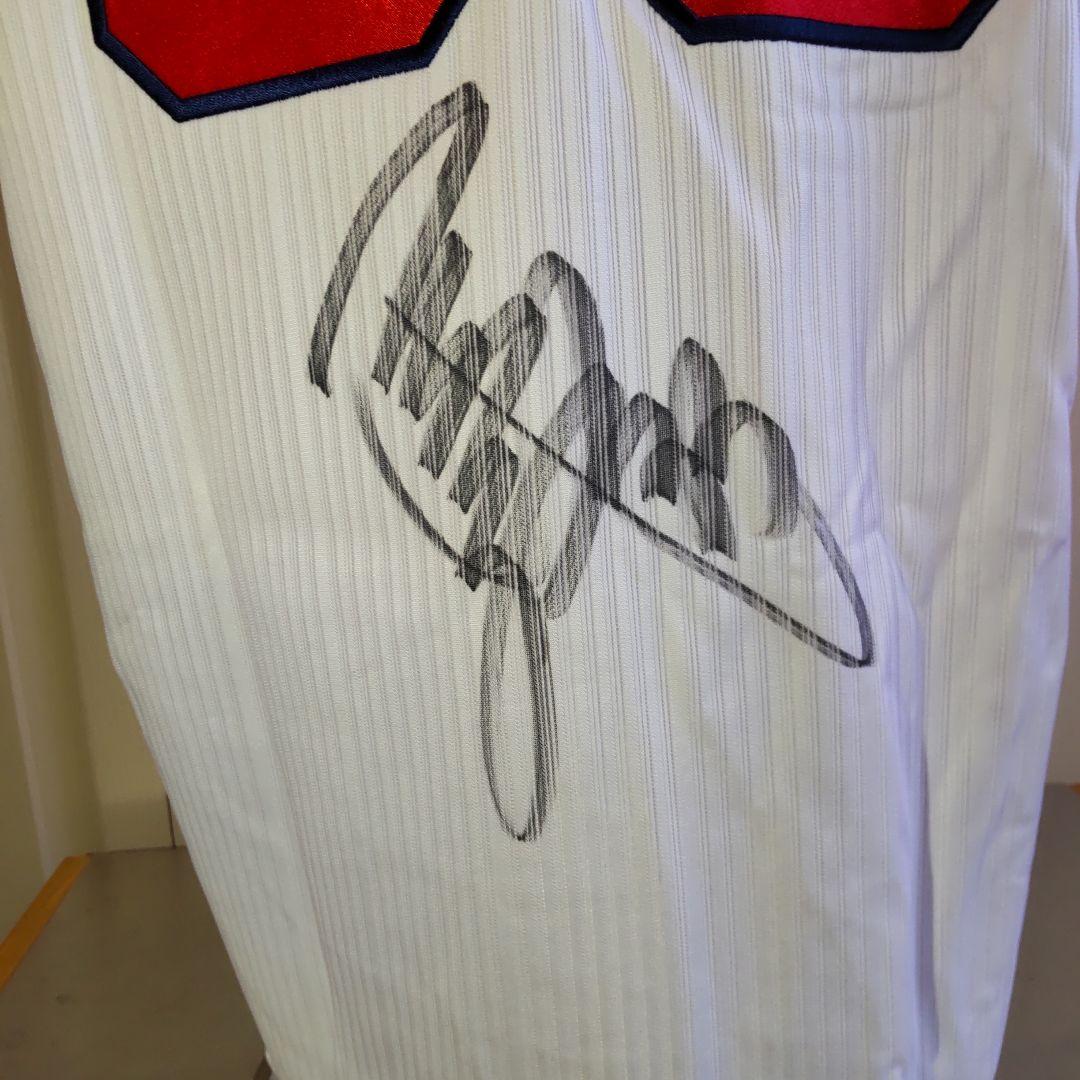 広島東洋カープ菊池涼介選手ユニフォーム背番号33直筆サイン入りサイズL