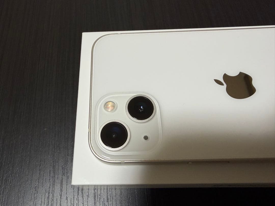 【極美品】iPhone 13 スターライト 128GB SIMフリー