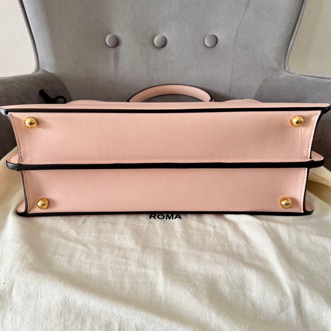 新品未使用★フェンディ ピーカブー アイシーユー ミディアム ハンドバッグ