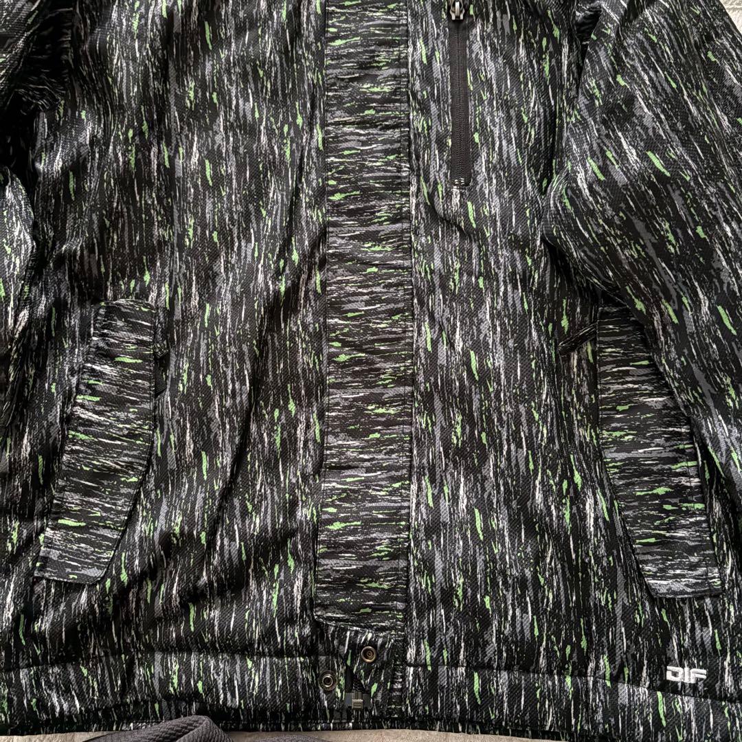 美品　DIFENDER メンズMサイズ スキーウェア 黒/緑スノーウェア　スノボ