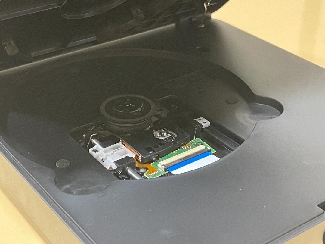 美品 動作確認済み 高画質 ポータブル EVP-203 ブルーレイプレーヤー