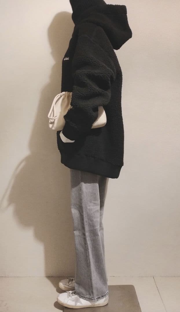 あきりこ様 C6820 wildthingsフーディーブラックコーデ