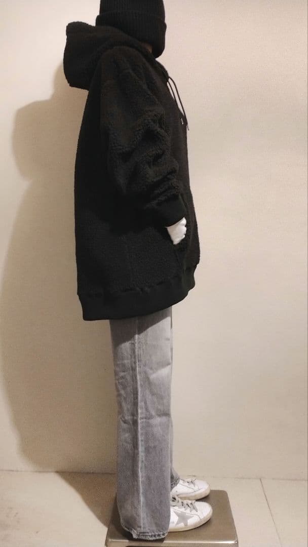 あきりこ様 C6820 wildthingsフーディーブラックコーデ