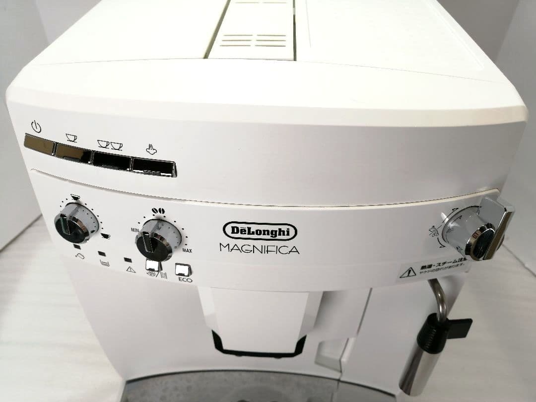 デロンギ　マグニフィカ　全自動エスプレッソマシン　ESAM03110　026