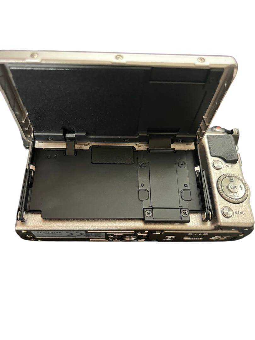 オリンパス E-PL5 ミラーレスー眼 レンズ　3個付き　送料込み