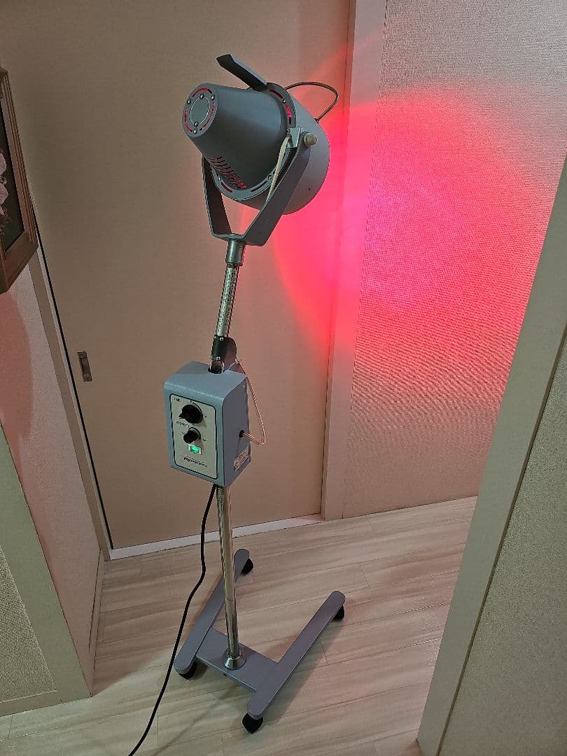 REDSUN DX 赤外線治療ランプ　赤外線治療