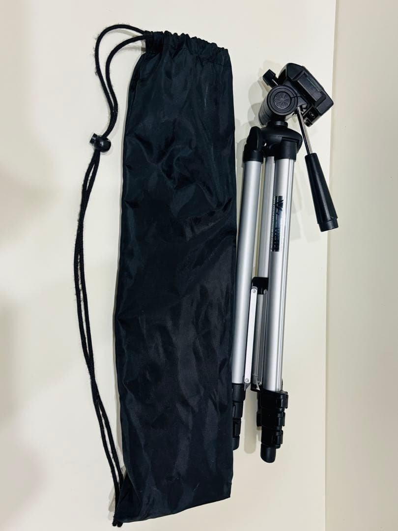 Nikon D5200 デジタル一眼レフカメラ ダブルズームレンズキット　レッド