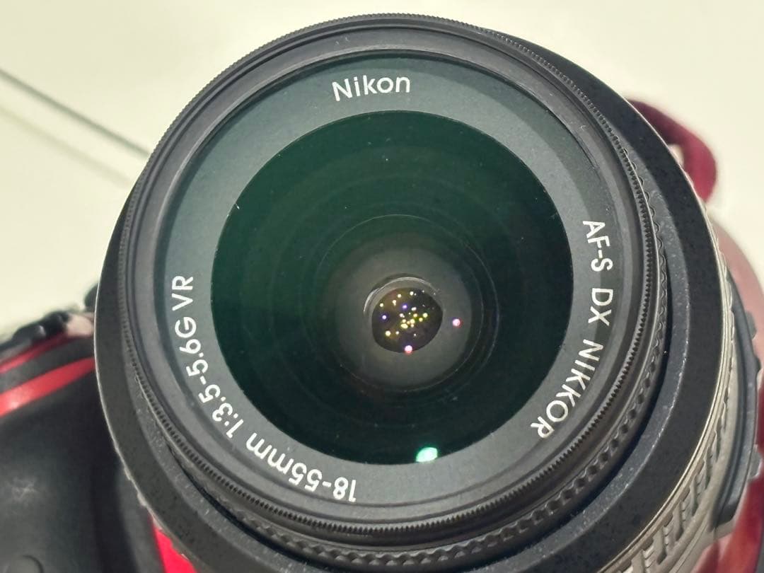 Nikon D5200 デジタル一眼レフカメラ ダブルズームレンズキット　レッド