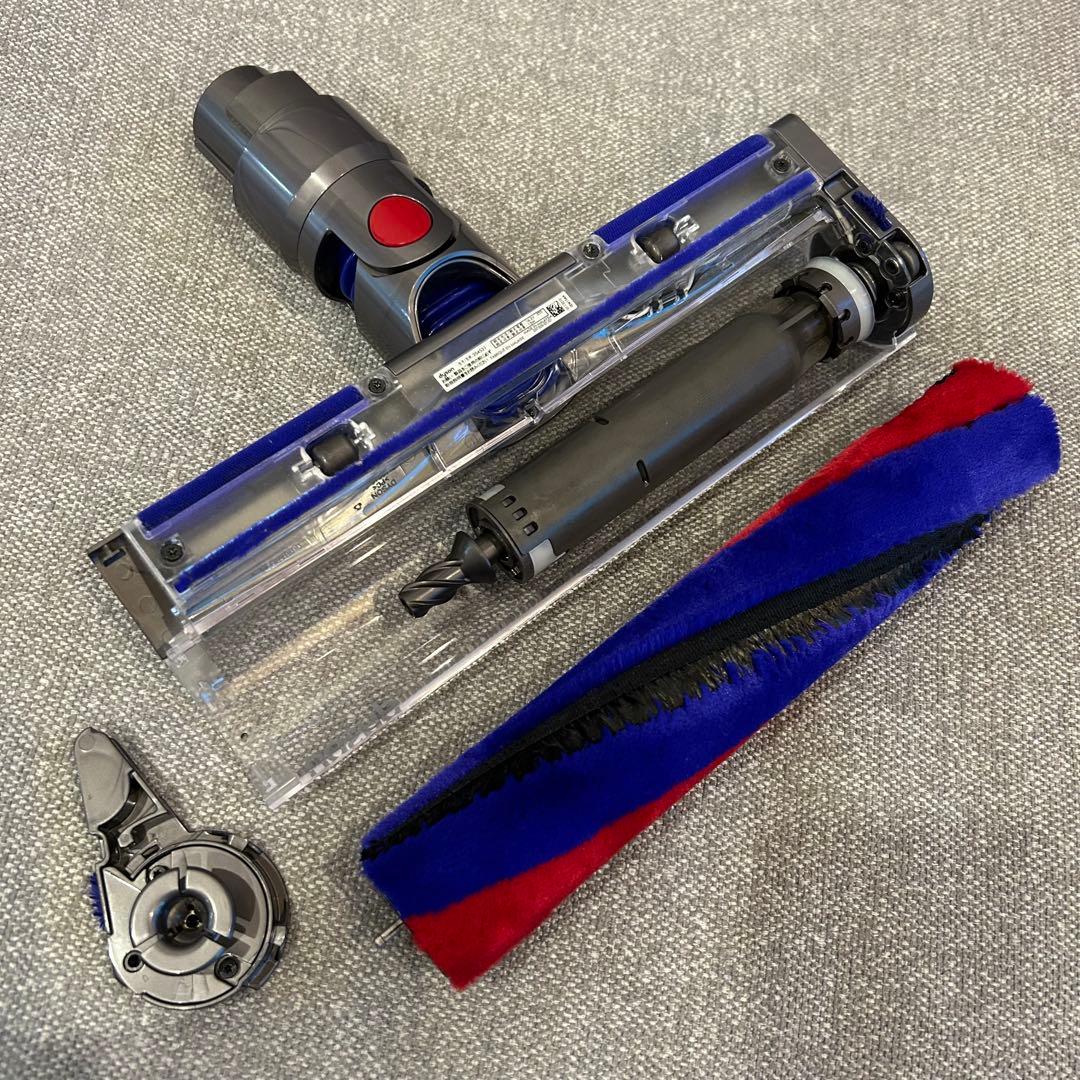 【極美品】dyson v8 slim fluffyクリーナーヘッド