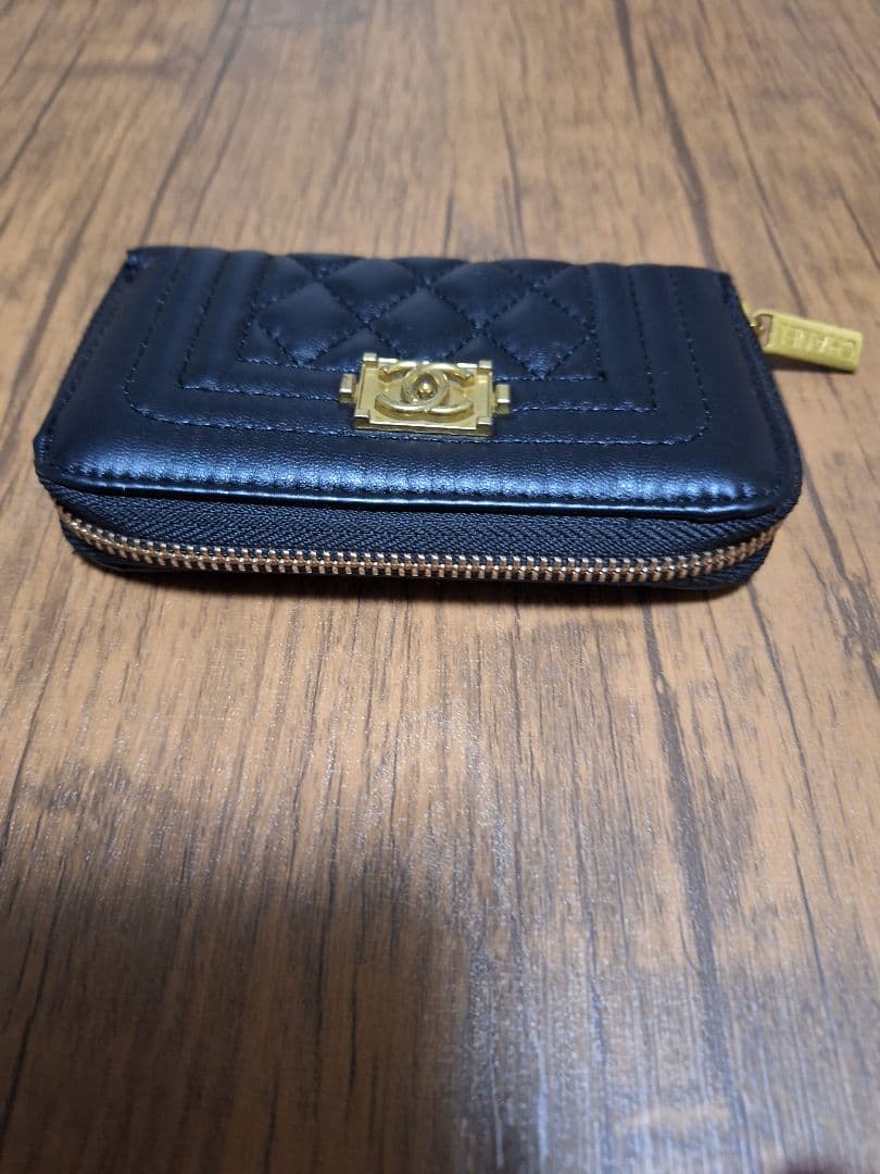 CHANEL　ノベルティ　カードミニ財布