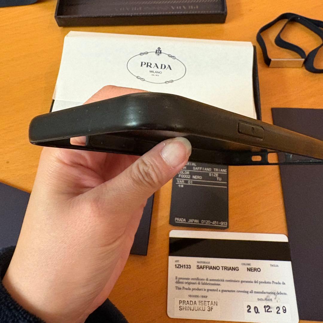 【正規品】PRADA iPhone12用ケース ブラック