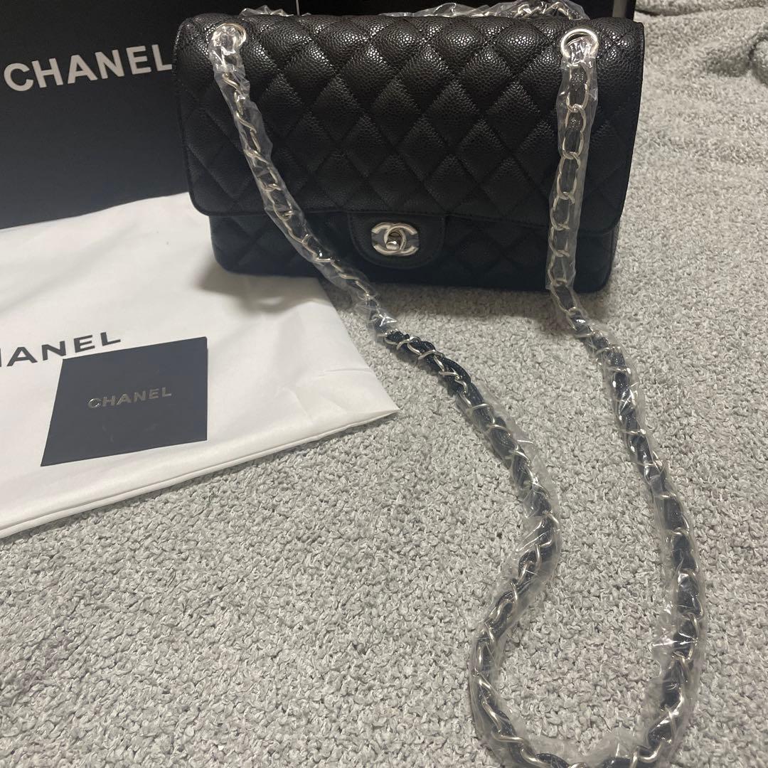 即日発送ノベルティ　CHANEL チェーン　フラップバッグ　キャビアスキン
