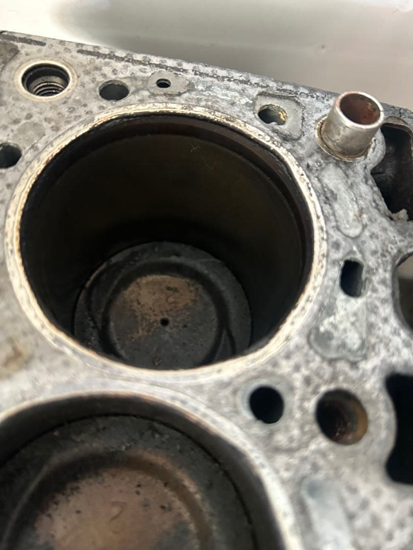 ジムニー ja11 純正 F6 エンジン 腰下 シリンダーのみ