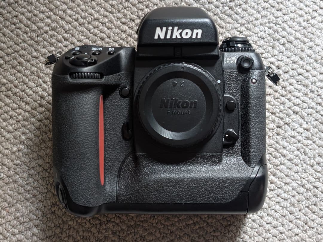 Nikon F5 ボディ 防湿庫保管 現像し動作確認済