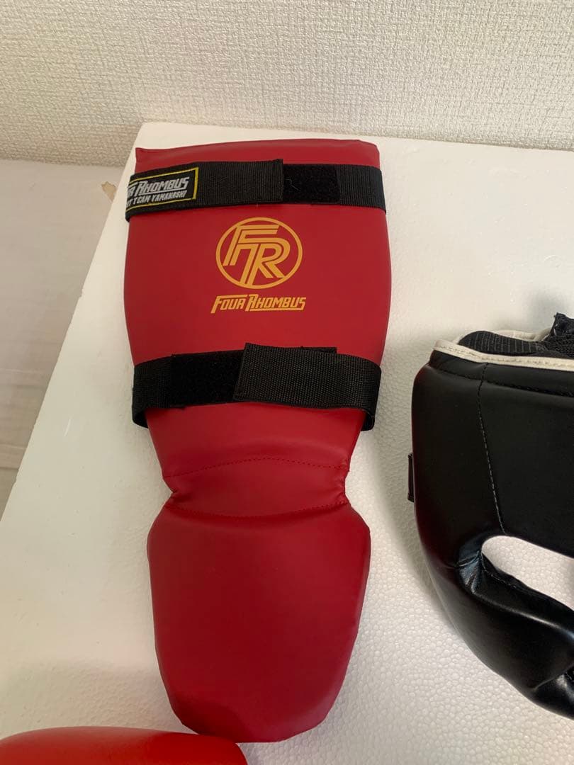 【美品】FOUR RHOMBUS キックボクシングセット Mサイズ ほぼ未使用